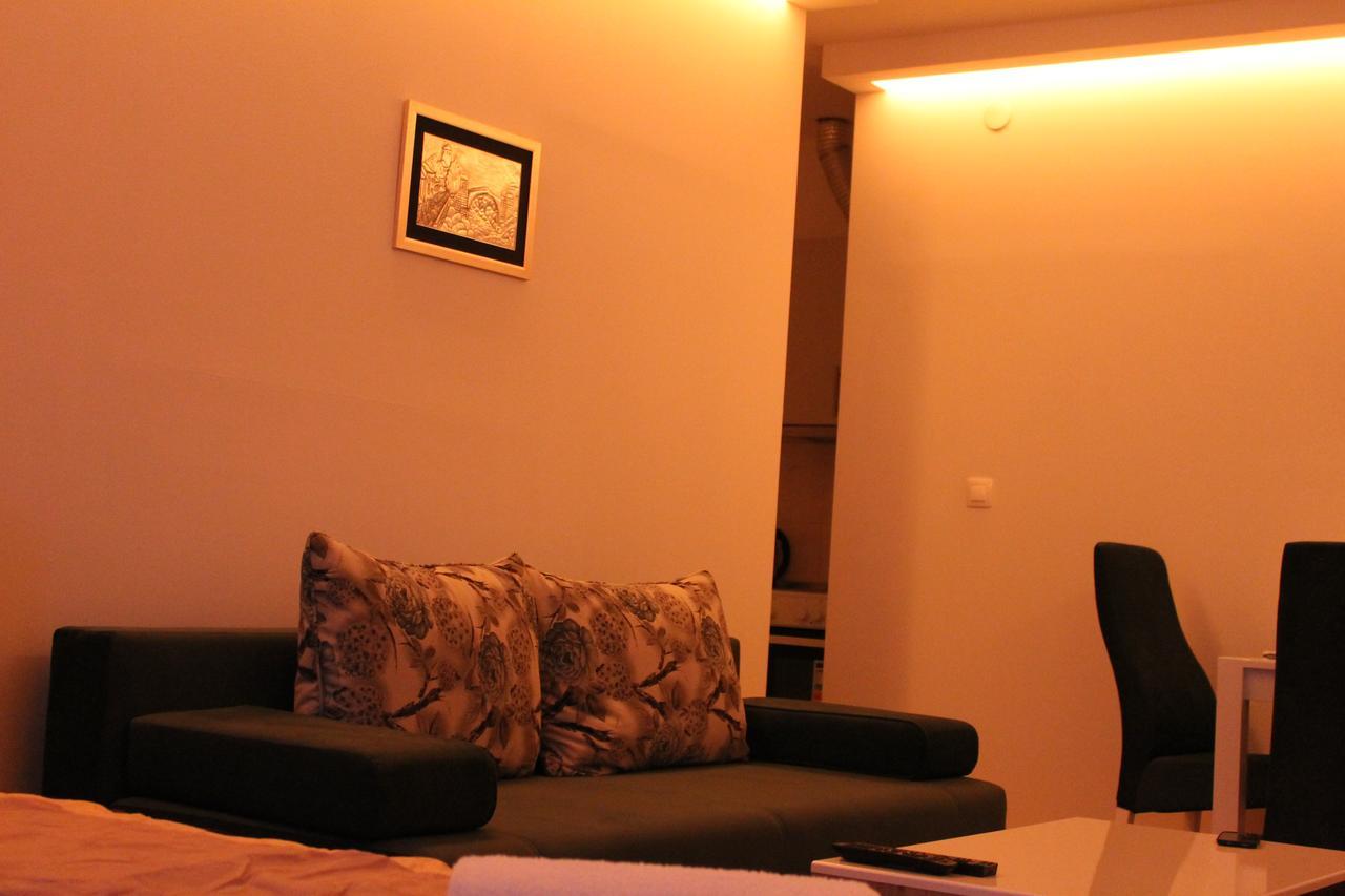 "E&S" Apartment Mostar Exterior photo