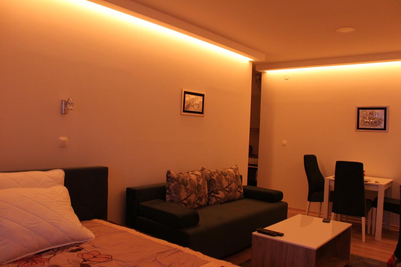 "E&S" Apartment Mostar Exterior photo